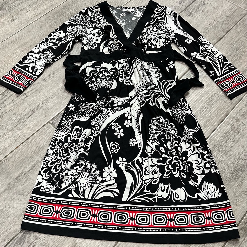 Liz Lange maternity v-neck dress size x-small